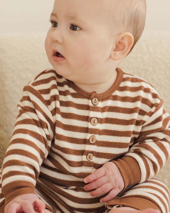 Little quincy mae baby relaxed jumpsuit in cedar stripe