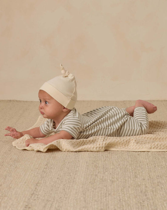 Little quincy mae baby short sleeve jumpsuit in fern stripe
