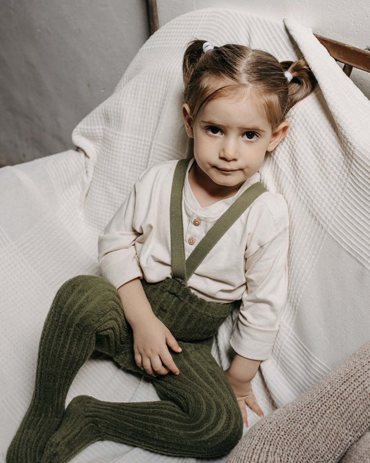 Little silly silas accessories granny teddy footed tights in olive