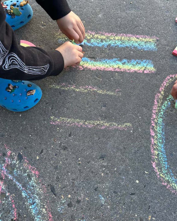 Little twee play wee double rainbow connection sidewalk chalk