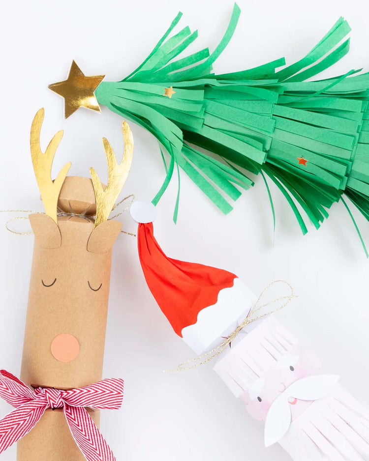 santa, reindeer & tree crackers