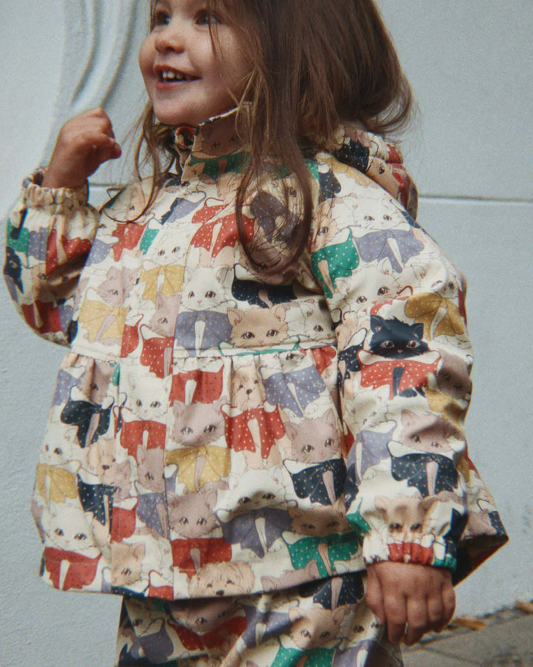rainy palme set girl in like cats and dogs