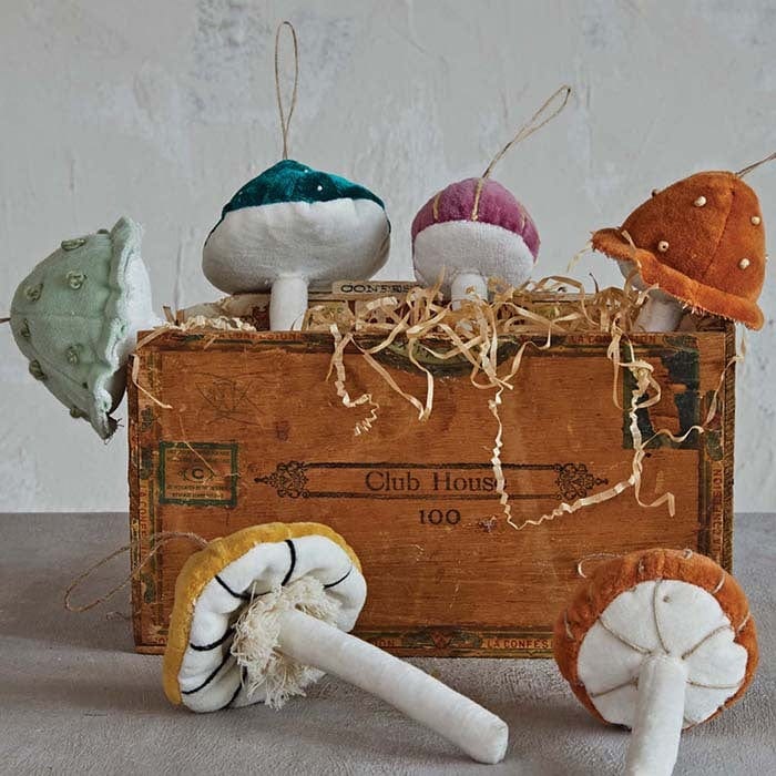 Ornaments & Decor
