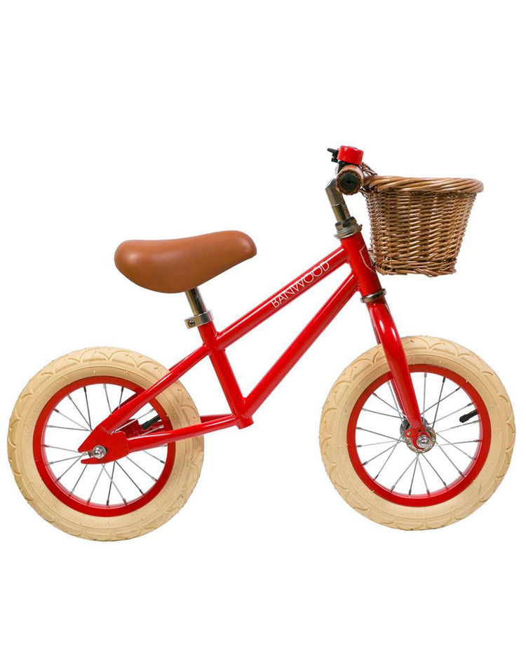 Little banwood play first go! balance bike in red