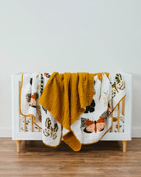 Little clementine kids room butterfly collector quilt