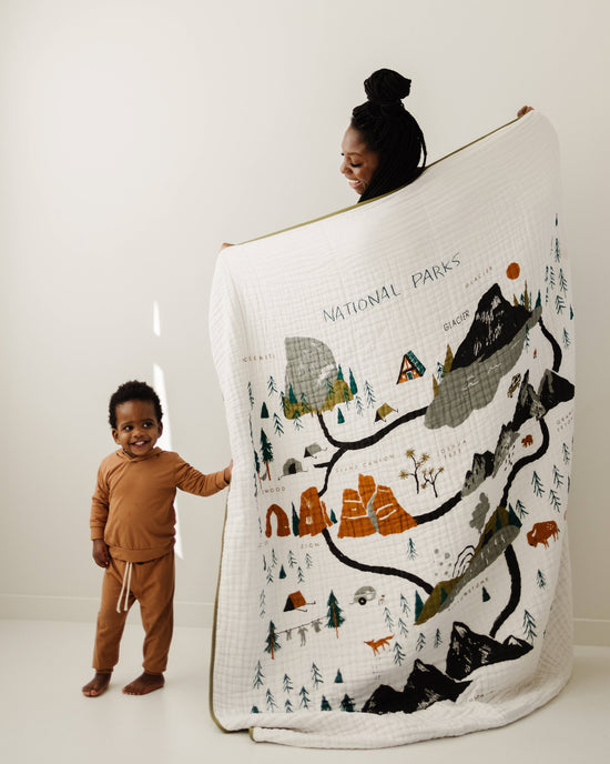 Little clementine kids room national parks throw