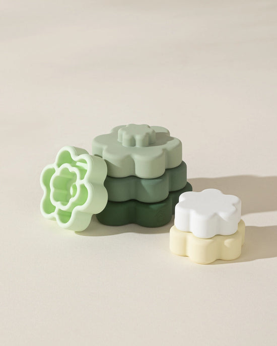 Little coco village play silicone stackable flowers