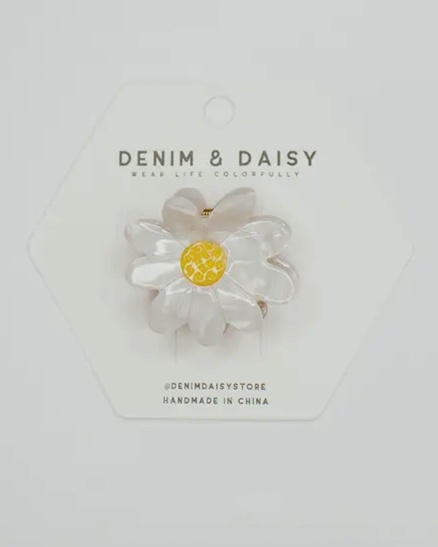 Little denim + daisy accessories daisy hair claw in white