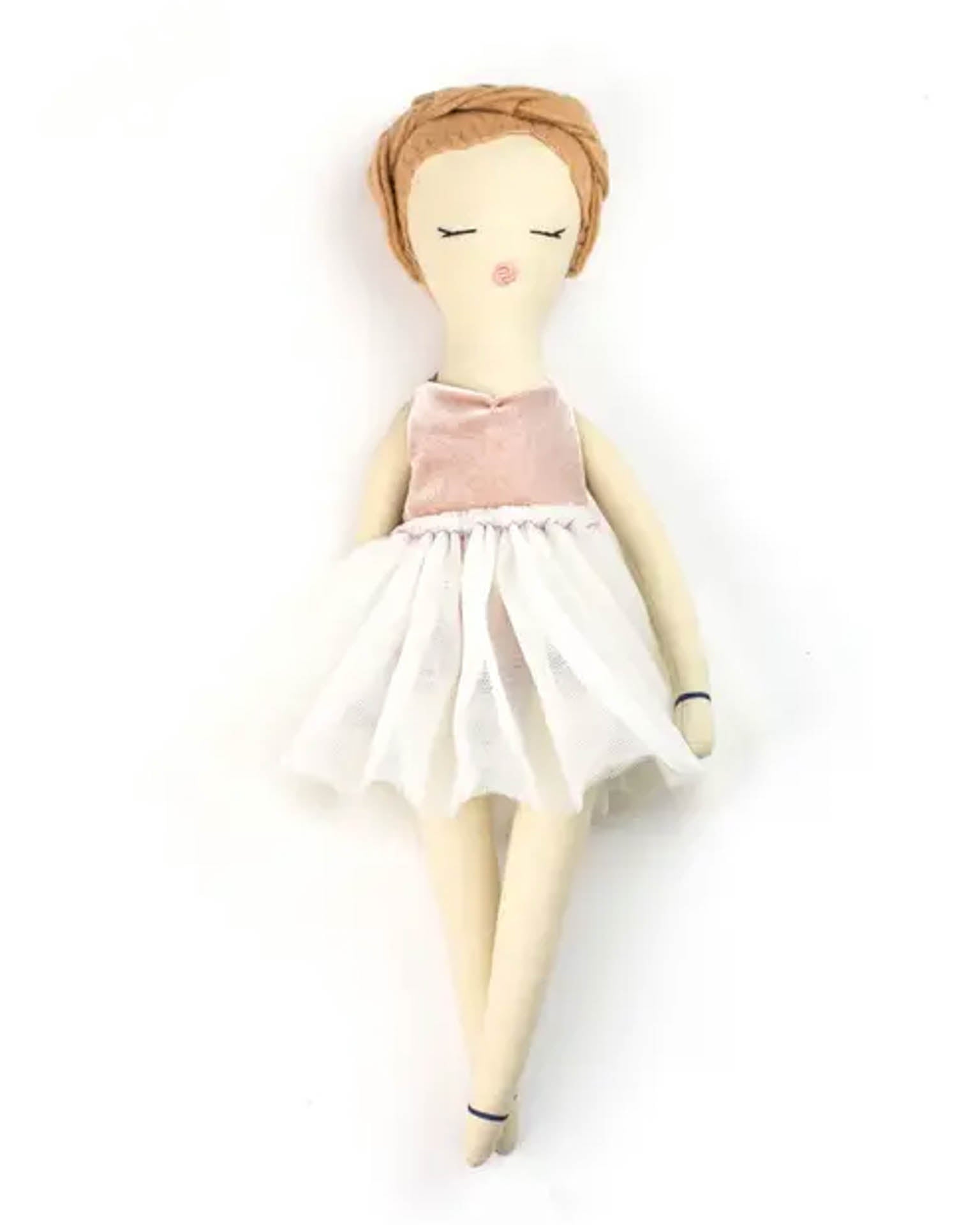Little dumyé play petite pink bella the ballerina with ivory body + wheat hair