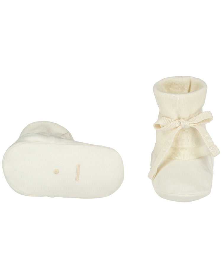 Little gray label baby accessories baby ribbed booties in cream