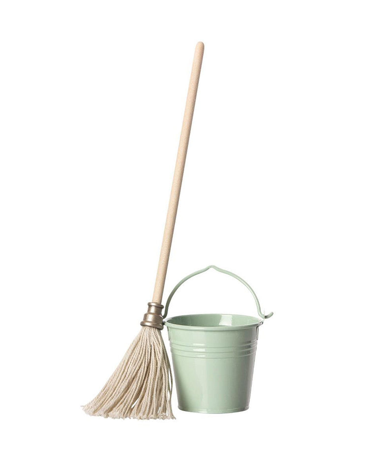 Little maileg play bucket + mop