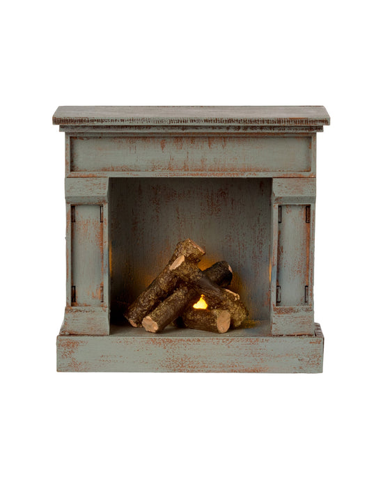 Little maileg play fireplace in vintage blue