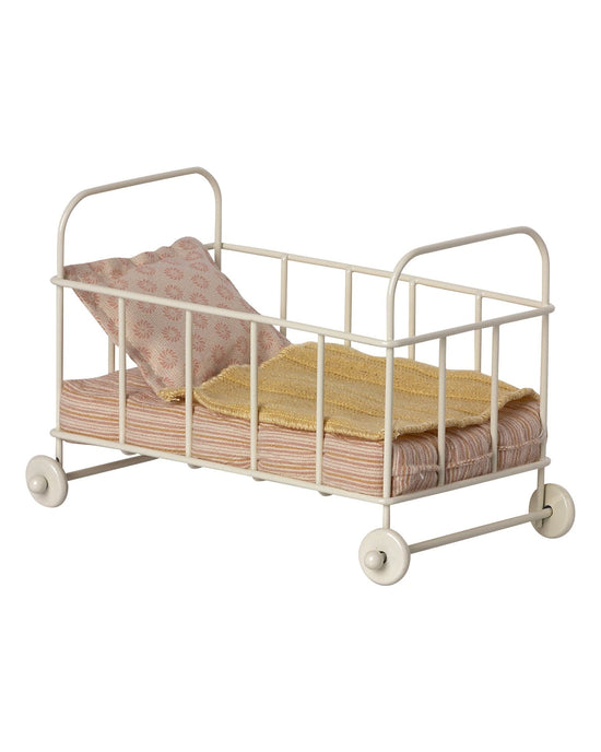 Little maileg play micro cot bed in rose