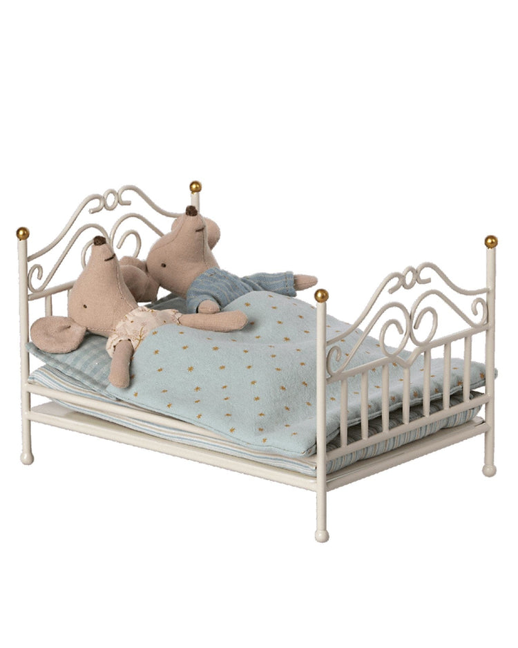 Little maileg play micro vintage bed in off white