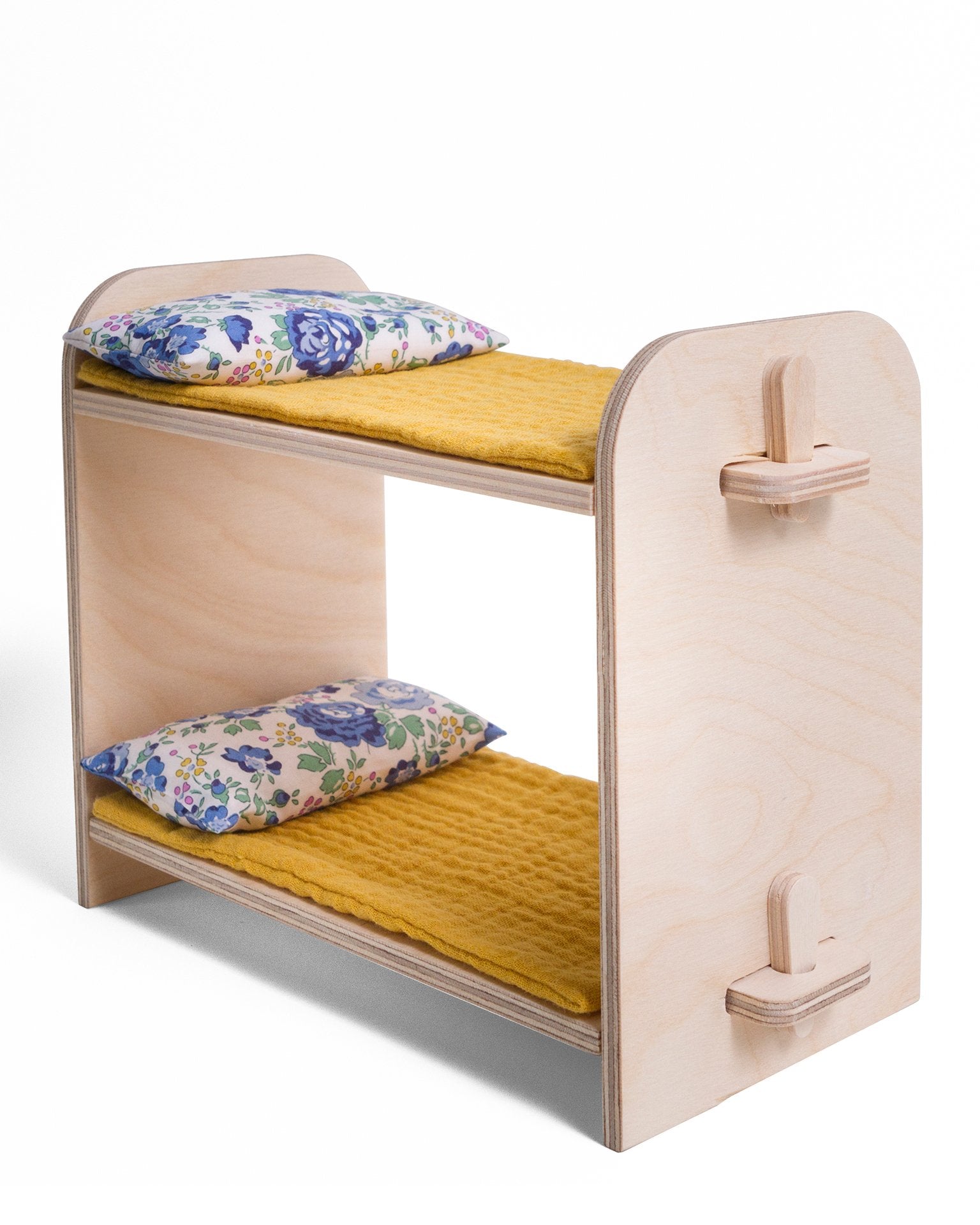 Little maquette kids play bunk bed in marigold