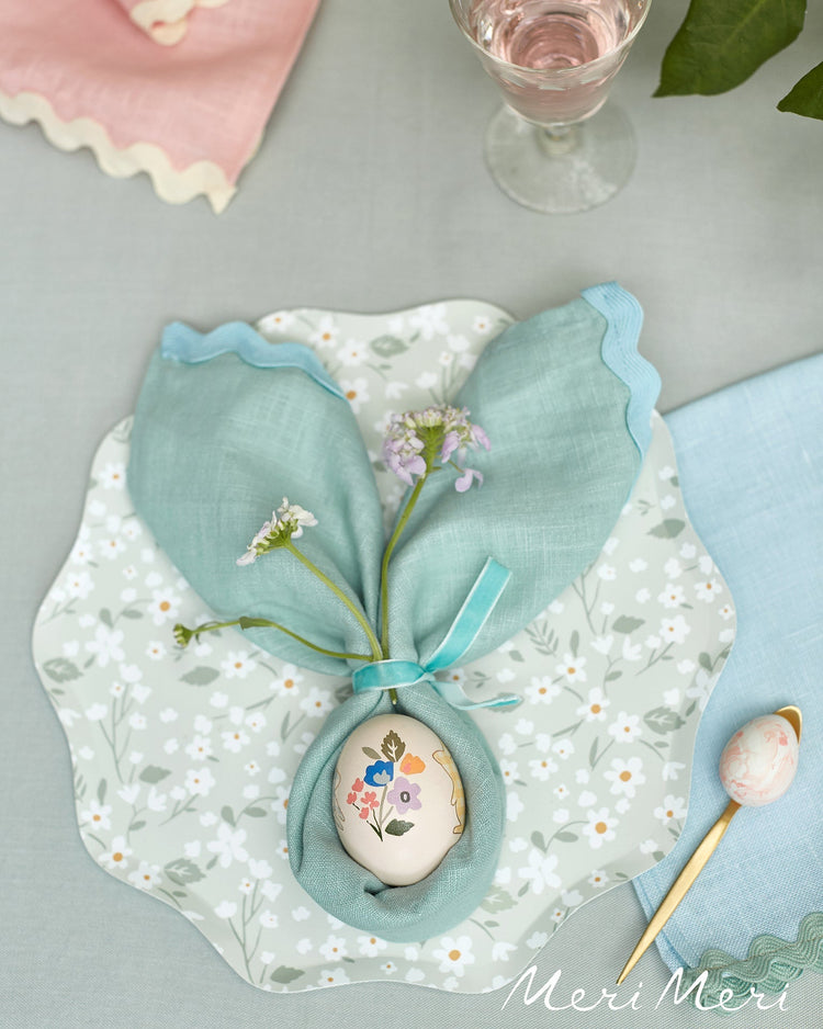 Little meri meri paper + party ditsy floral small plates