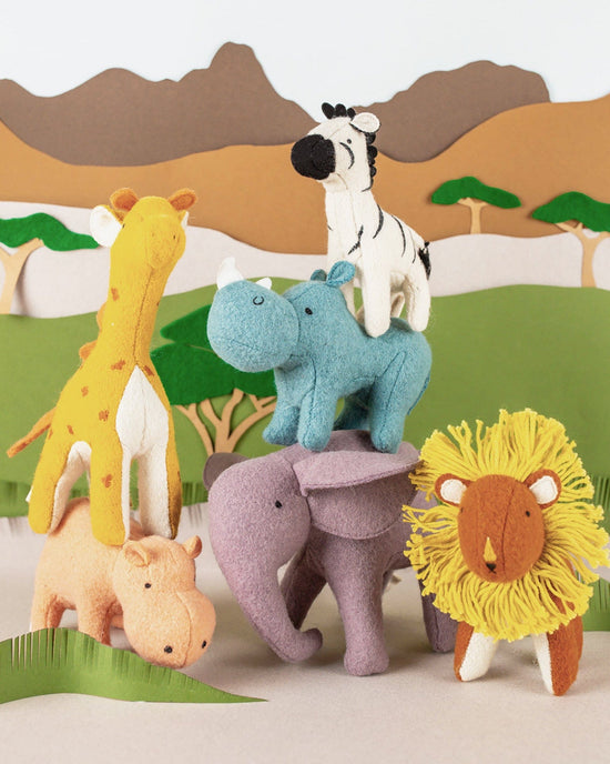 Little olli ella play holdie safari animals