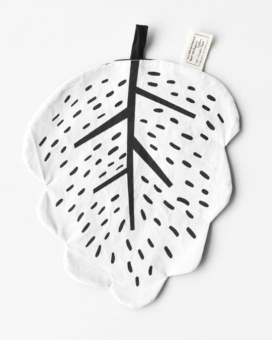 Little wee gallery play leaf crinkle toy